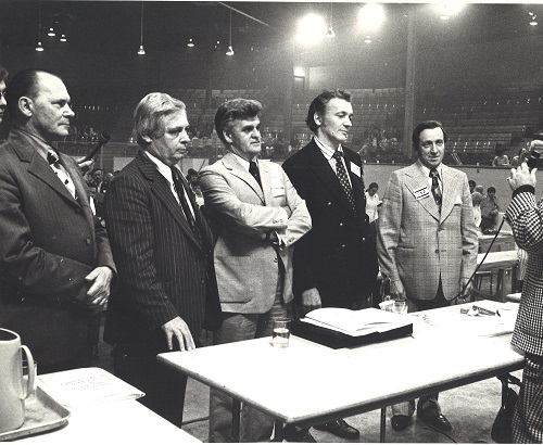 Photo noir et blanc de 4 hommes au Congres de fondation de la CSD en 1972